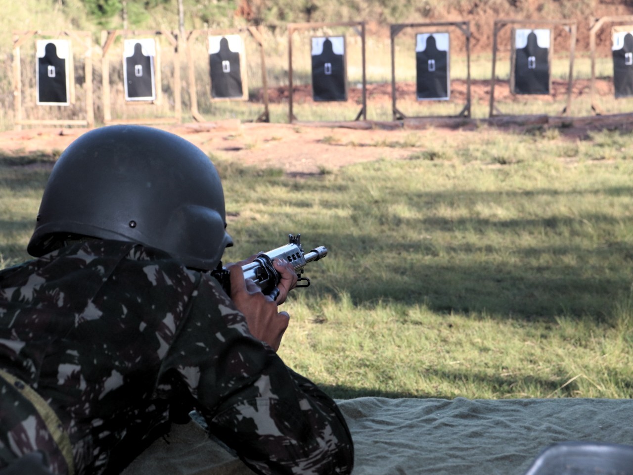 Página 6  Fotos Tiroteio, 43.000+ fotos de arquivo grátis de alta qualidade